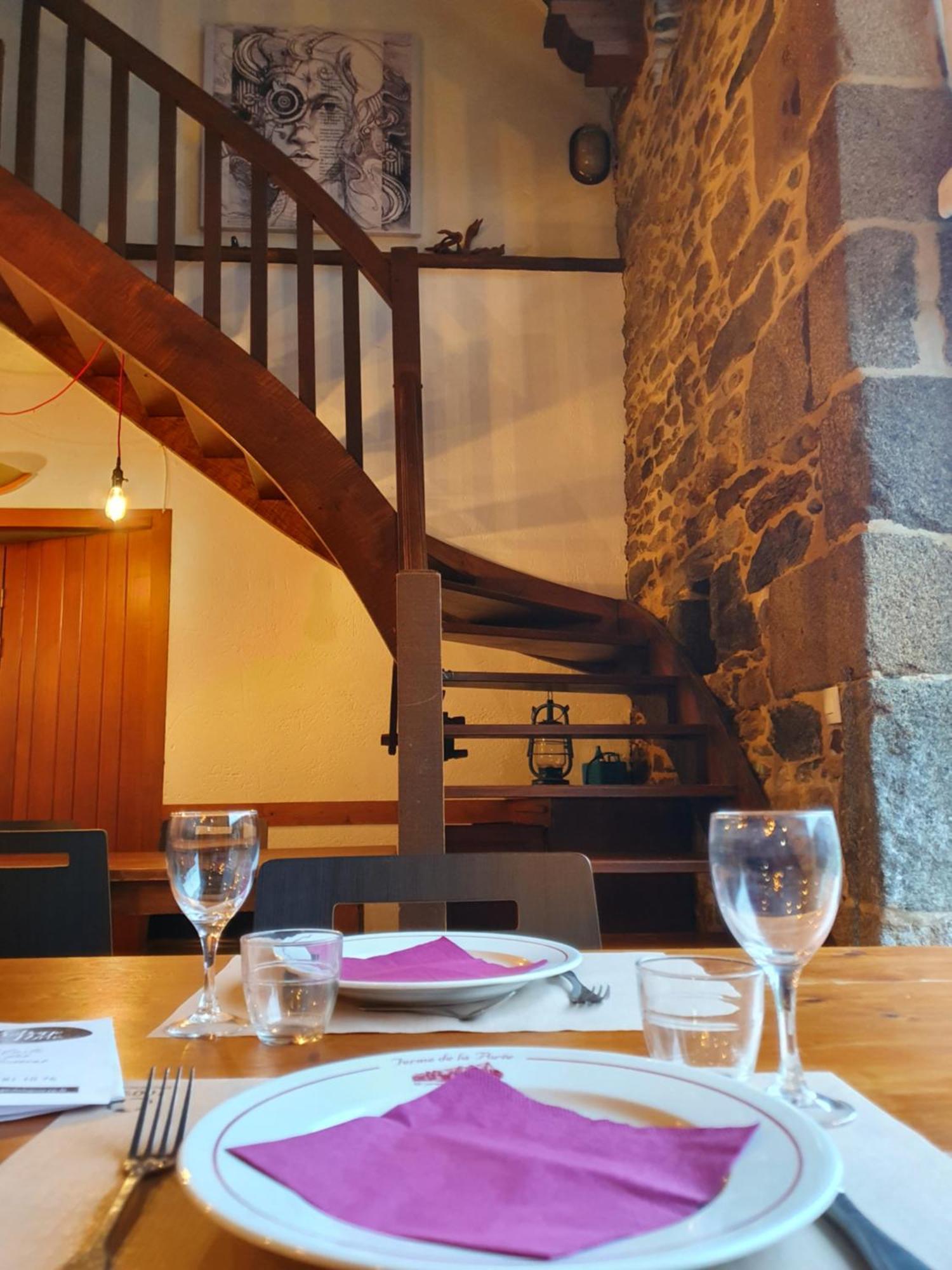 L'Auberge De La Porte แซงต์-ชูออง-เดส์-เกเรต์ ภายนอก รูปภาพ