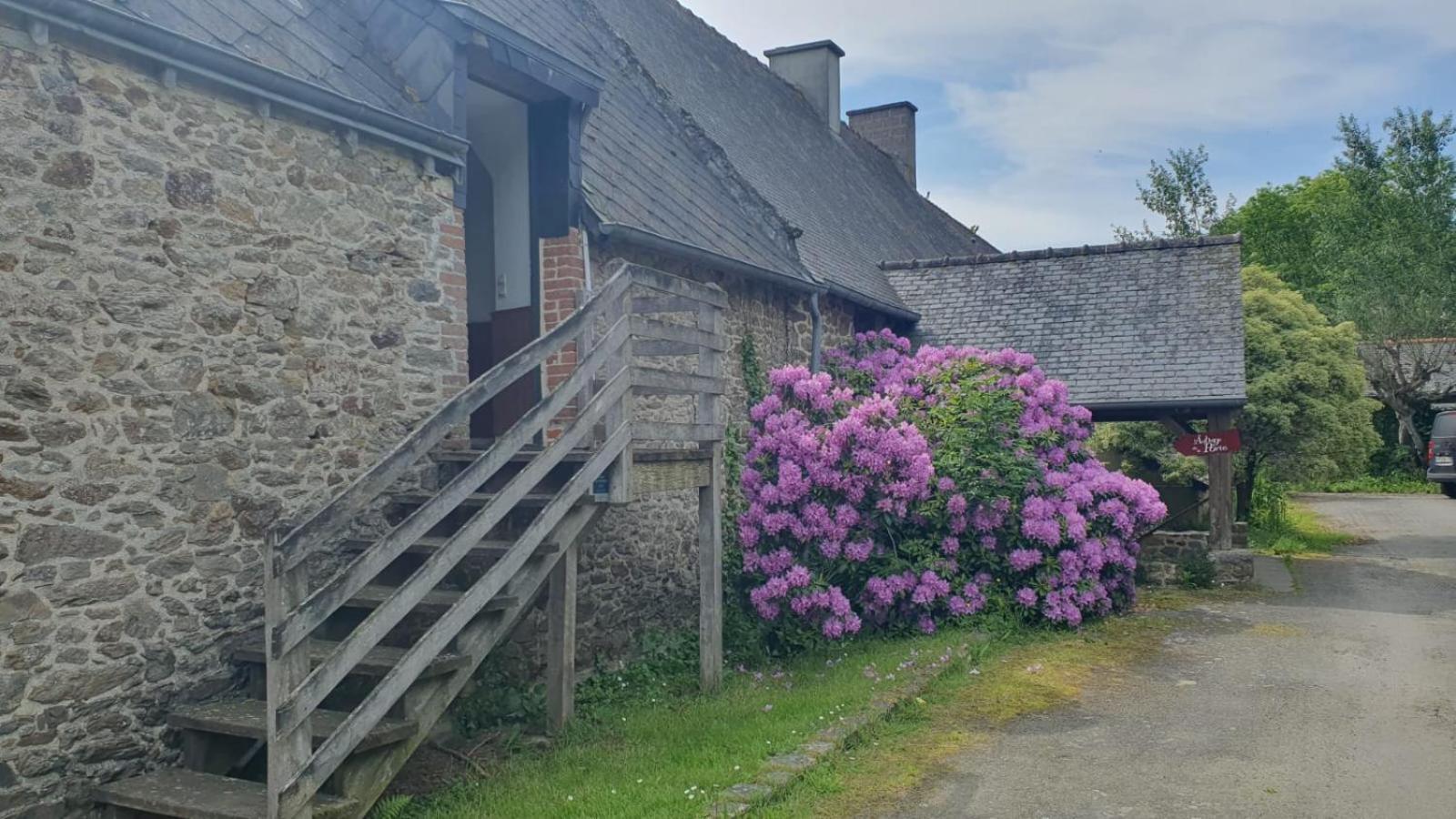 L'Auberge De La Porte แซงต์-ชูออง-เดส์-เกเรต์ ภายนอก รูปภาพ