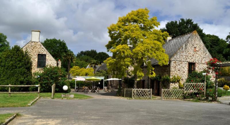L'Auberge De La Porte แซงต์-ชูออง-เดส์-เกเรต์ ภายนอก รูปภาพ
