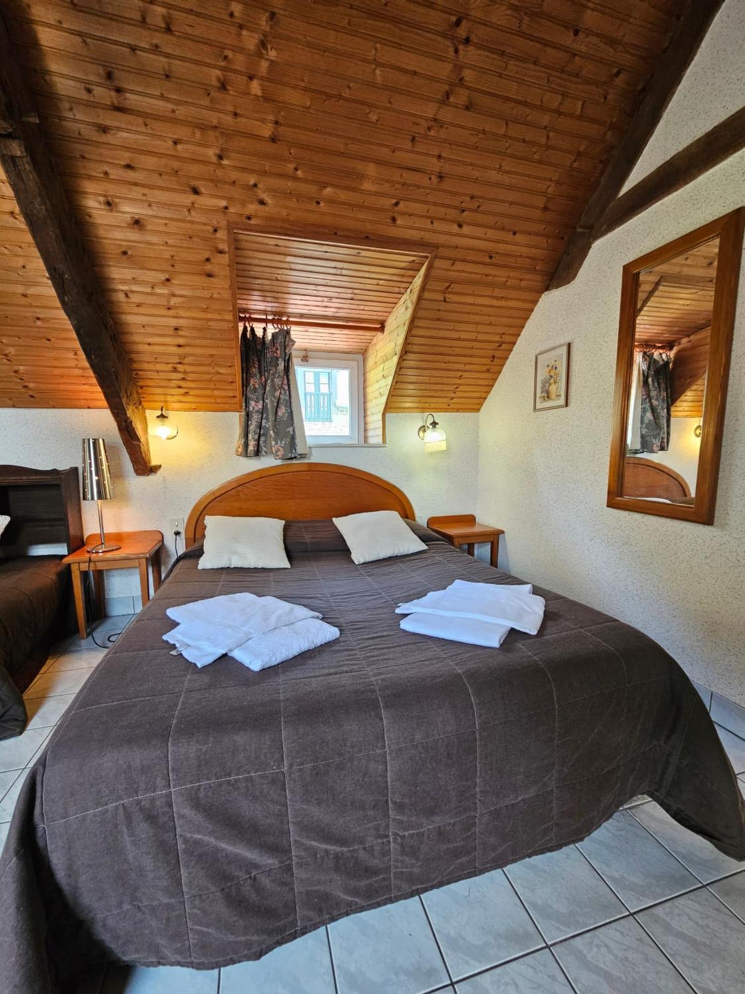 L'Auberge De La Porte แซงต์-ชูออง-เดส์-เกเรต์ ห้อง รูปภาพ